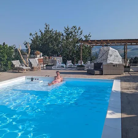 La Pecora Rosa Bed & Breakfast *